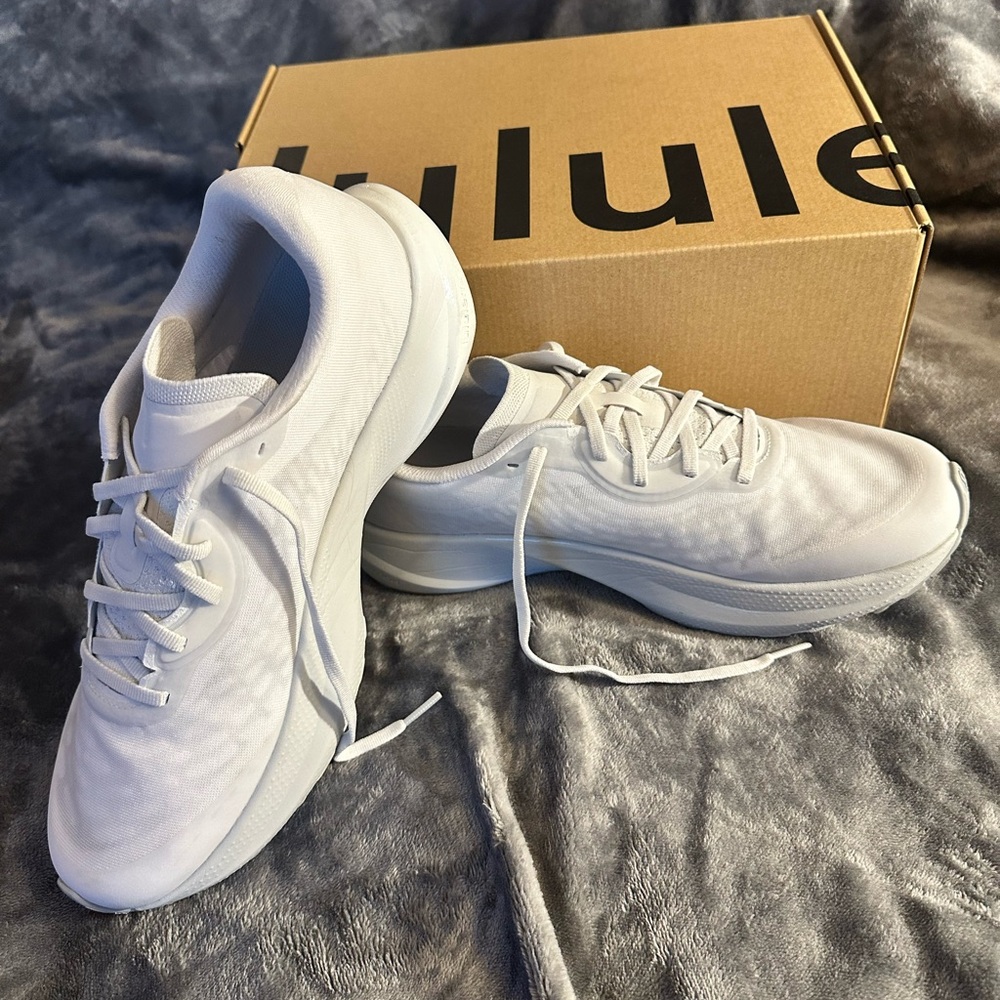 Men’s Lululemon Split Shift Running Shoes Size 10 White